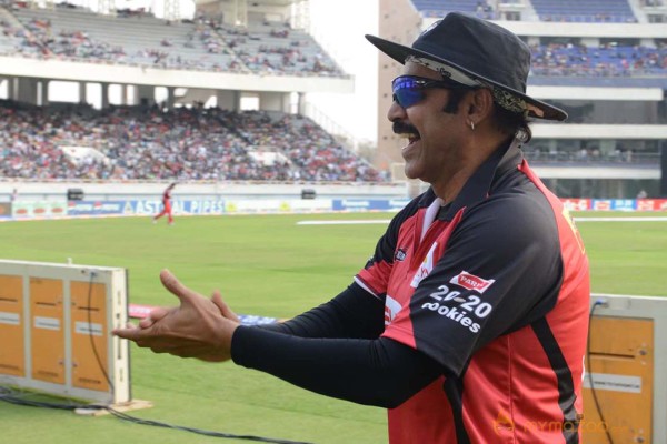 Telugu Warriors Vs Karnataka Bulldozers CCL 3 Match Gallery 