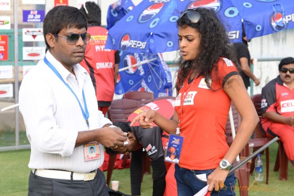 Telugu Warriors Vs Karnataka Bulldozers CCL 3 Match Gallery 