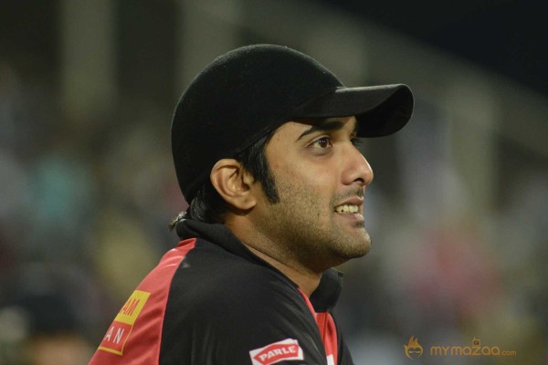 Telugu Warriors Vs Karnataka Bulldozers CCL 3 Match Gallery 