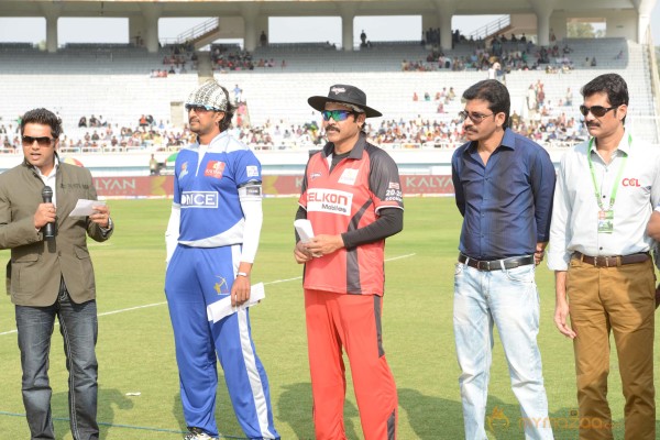 Telugu Warriors Vs Karnataka Bulldozers CCL 3 Match Gallery 