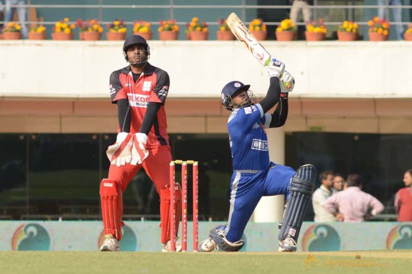 Telugu Warriors Vs Karnataka Bulldozers CCL 3 Match Gallery 