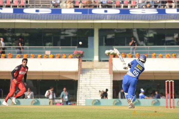 Telugu Warriors Vs Karnataka Bulldozers CCL 3 Match Gallery 