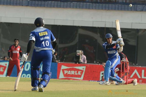 Telugu Warriors Vs Karnataka Bulldozers CCL 3 Match Gallery 