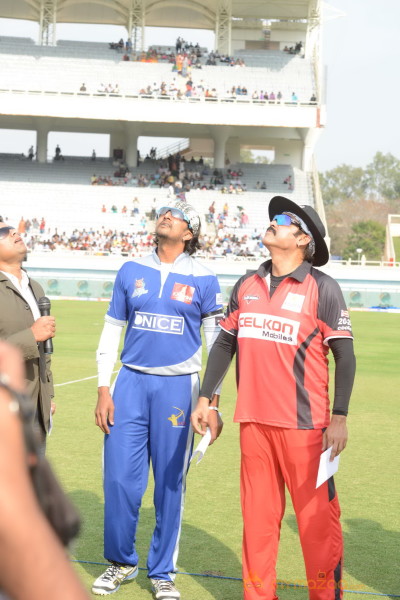 Telugu Warriors Vs Karnataka Bulldozers CCL 3 Match Gallery 