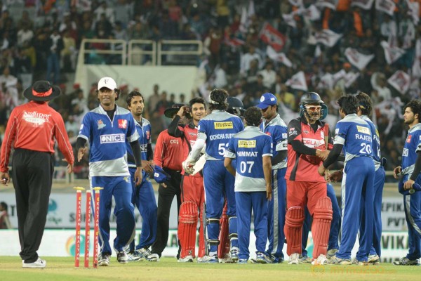 Telugu Warriors Vs Karnataka Bulldozers CCL 3 Match Gallery 