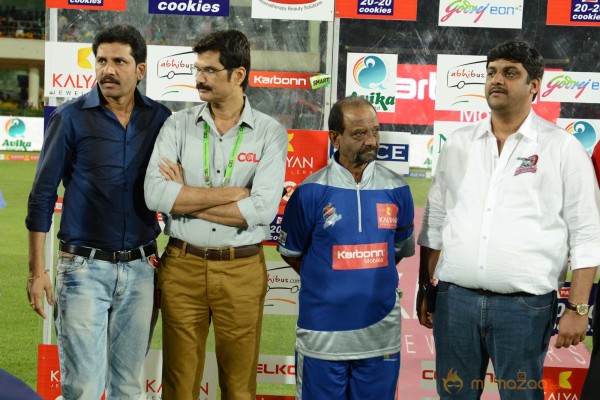 Telugu Warriors Vs Karnataka Bulldozers CCL 3 Match Gallery 