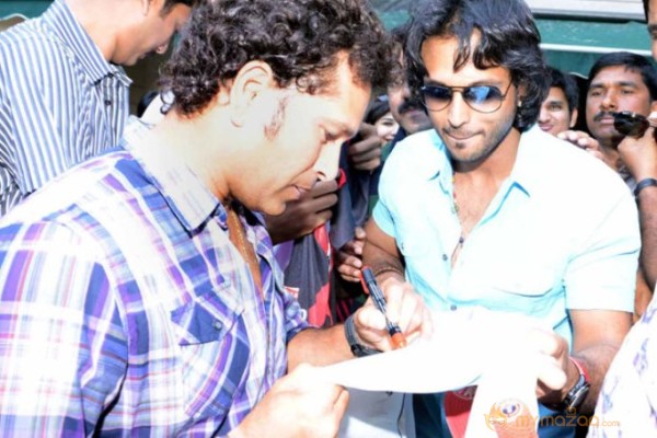 Telugu Warriors With Sachin Tendulkar  Photos