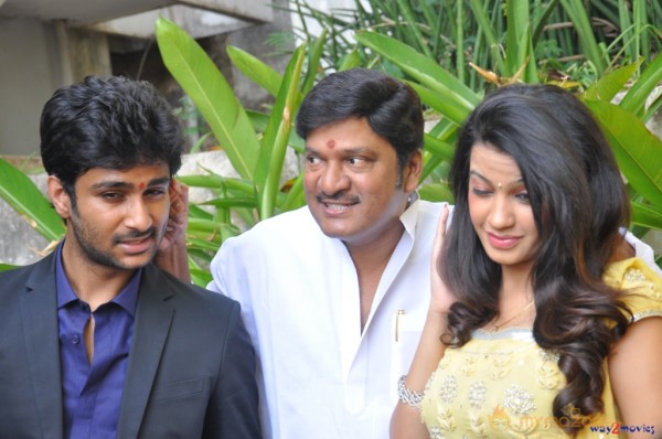 Thondi Movie Launch Gallery 