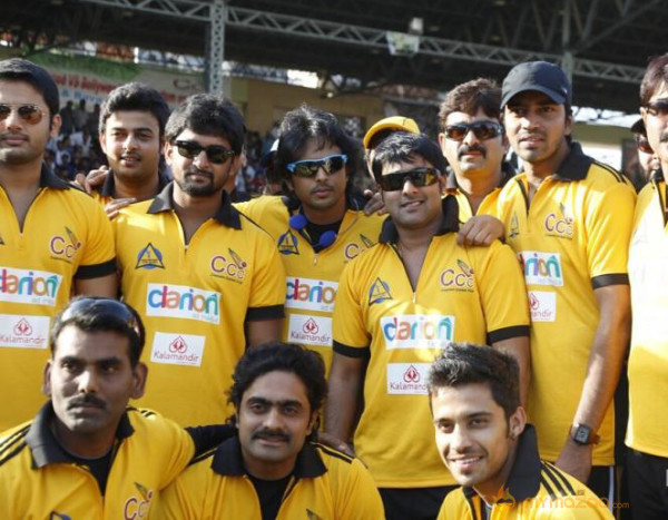 Tollywood VS Bollywood Cricket Match Photos