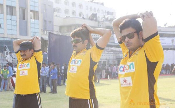 Tollywood VS Bollywood Cricket Match Photos