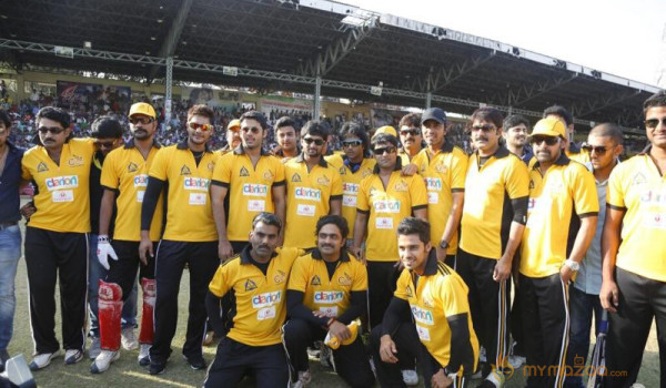 Tollywood VS Bollywood Cricket Match Photos