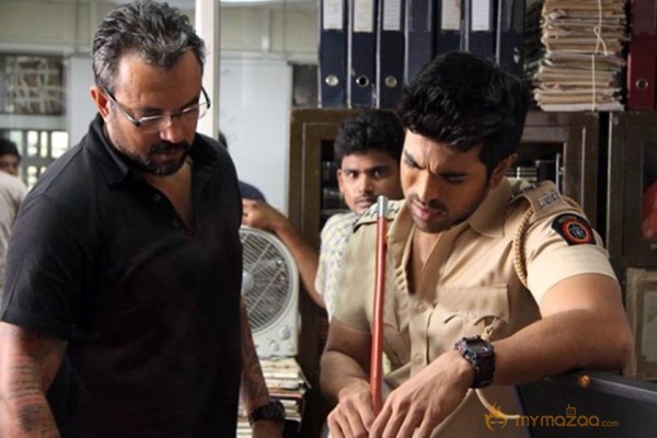 Tufaan and Zanjeer working stills