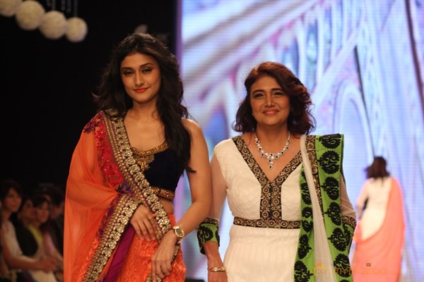 TV Celebs Walk the Ramp at IIJW 2013