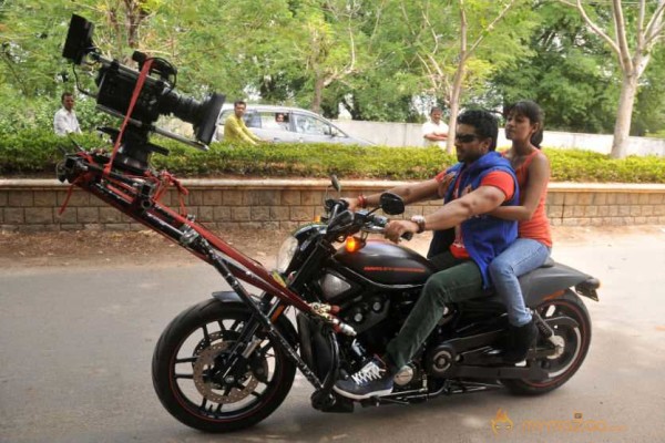  Vaadu Veedu O Kalpana Working Stills 