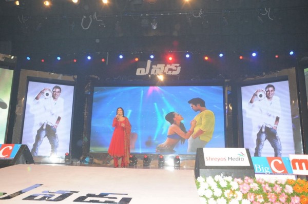 Yevadu Audio Launch Photos Set 2