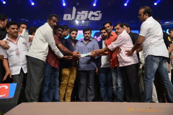 Yevadu Audio Launch Photos Set6