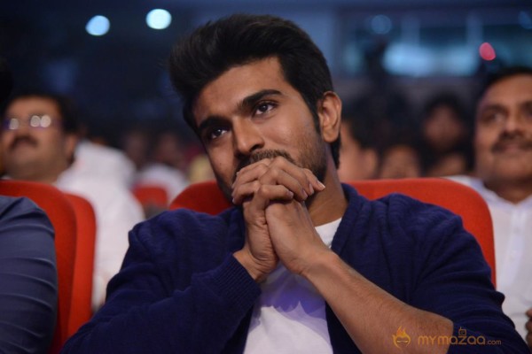 Yevadu Audio Launch Photos Set6