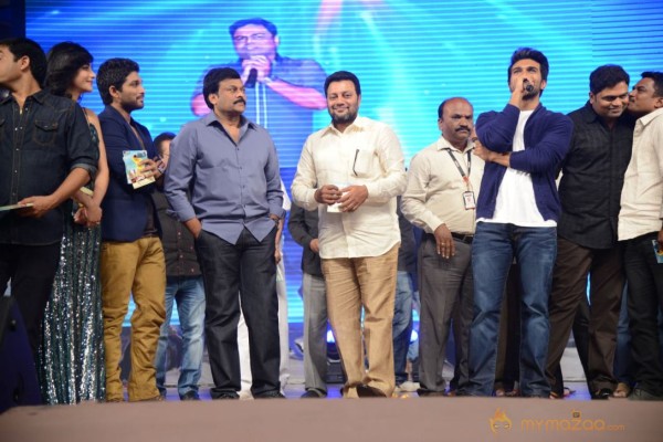 Yevadu Audio Launch Photos Set6