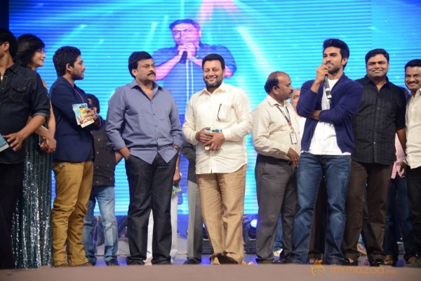 Yevadu Audio Launch Photos Set6