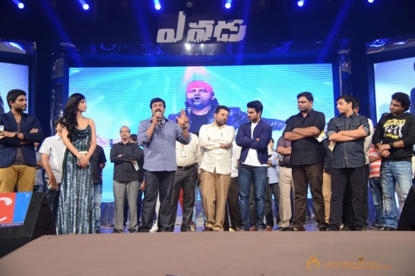 Yevadu Audio Launch Photos Set6