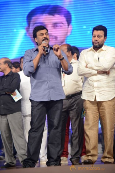 Yevadu Audio Launch Photos Set6