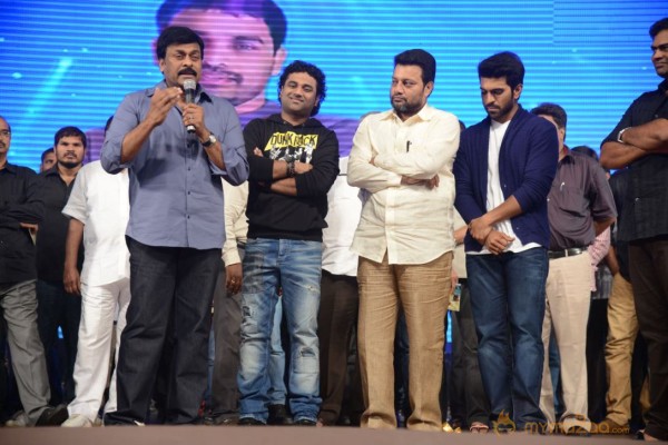 Yevadu Audio Launch Photos Set6