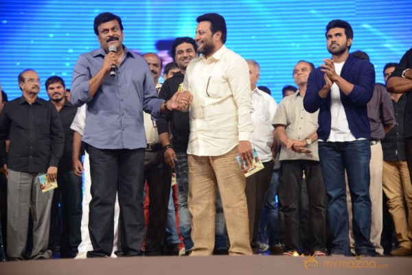 Yevadu Audio Launch Photos Set6