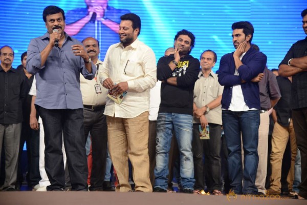 Yevadu Audio Launch Photos Set6