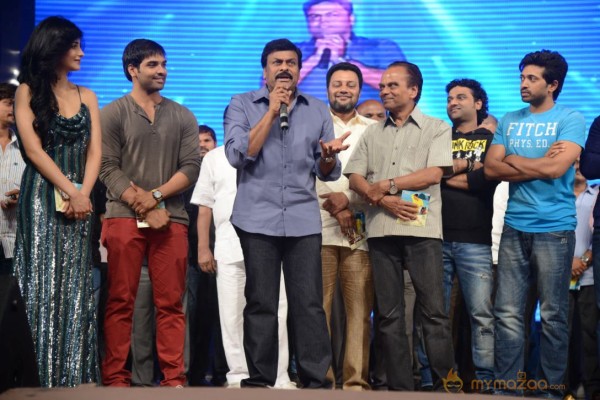 Yevadu Audio Launch Photos Set6