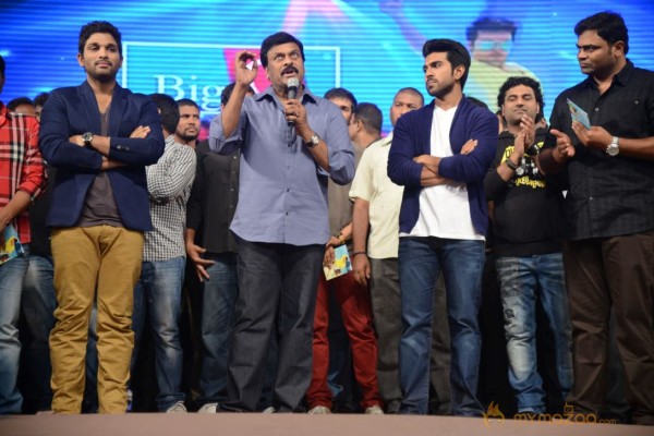 Yevadu Audio Launch Photos Set6