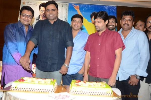 Yevadu Release Date Pressmeet Photos