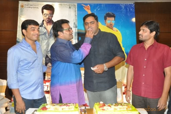 Yevadu Release Date Pressmeet Photos