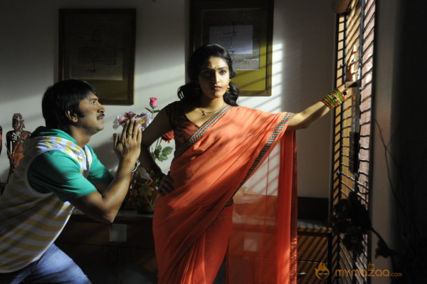 Abbai Class Ammai Mass New Movie Stills 