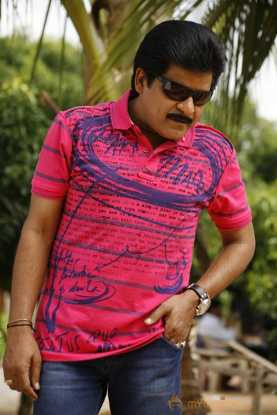 Alibaba Okkade Donga Movie Stills 