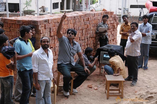 'Amaravathi' Working Stills 