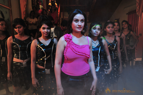 Amma Nanna Oorelithe Movie Item Song Stills 