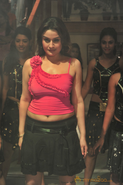 Amma Nanna Oorelithe Movie Item Song Stills 