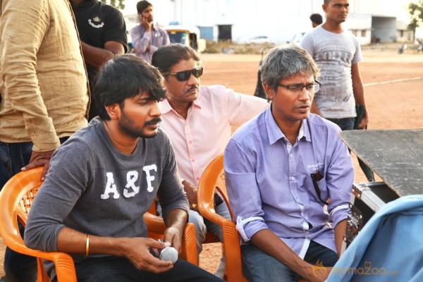 Audio Soon: Bengal Tiger Latest Photos