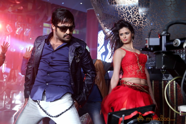 Baadshah New Movie Stills  