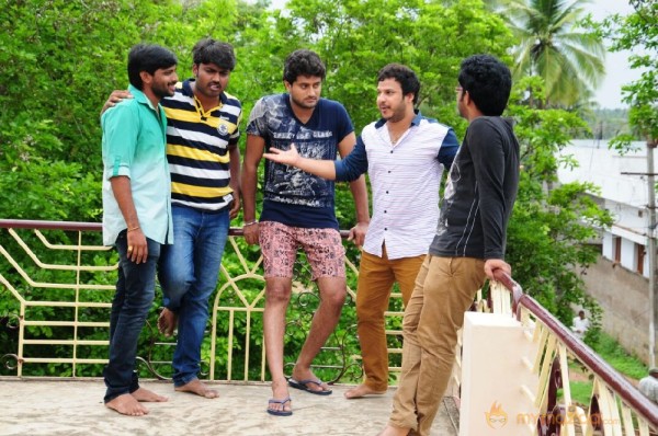 Chejaari Vellake Movie Stills