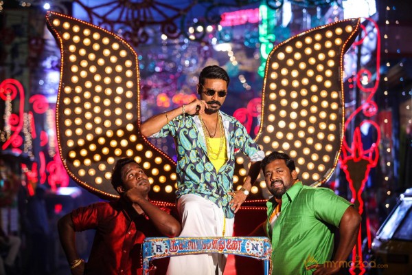 Dhanush-Kajal Aggarwal Maari movie stills