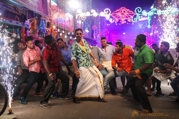 Dhanush-Kajal Aggarwal Maari movie stills