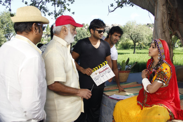 Doosukeltha Movie Onlocation Stills 