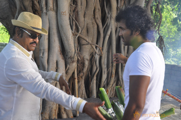 Doosukeltha Movie Onlocation Stills 