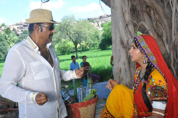 Doosukeltha Movie Onlocation Stills 