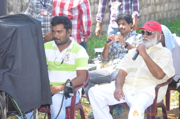 Doosukeltha Movie Onlocation Stills 