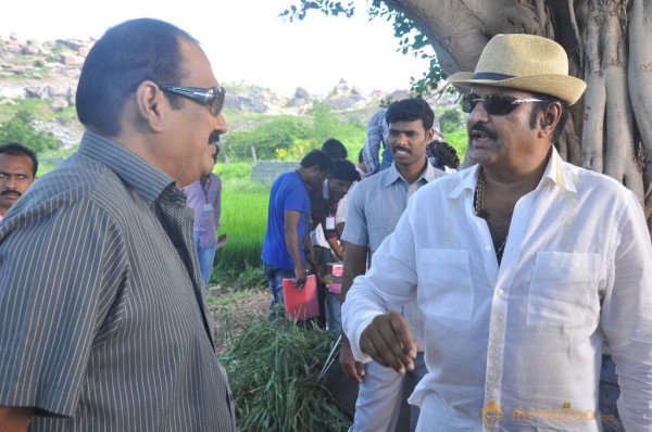 Doosukeltha Movie Onlocation Stills 