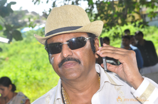 Doosukeltha Movie Onlocation Stills 