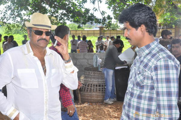 Doosukeltha Movie Onlocation Stills 