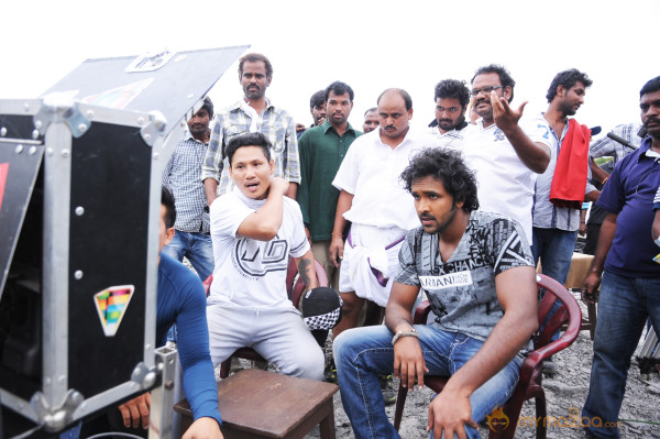 Doosukeltha Movie Onlocation Stills 